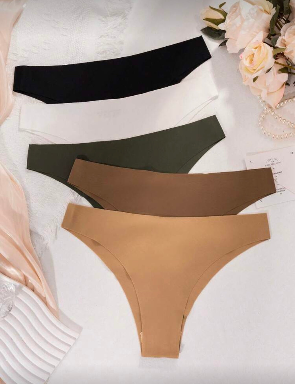 Seamless underwears